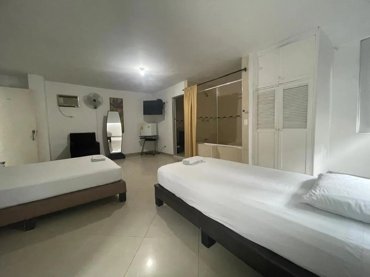 ***  Hotel Villa Real Medellin Colombia