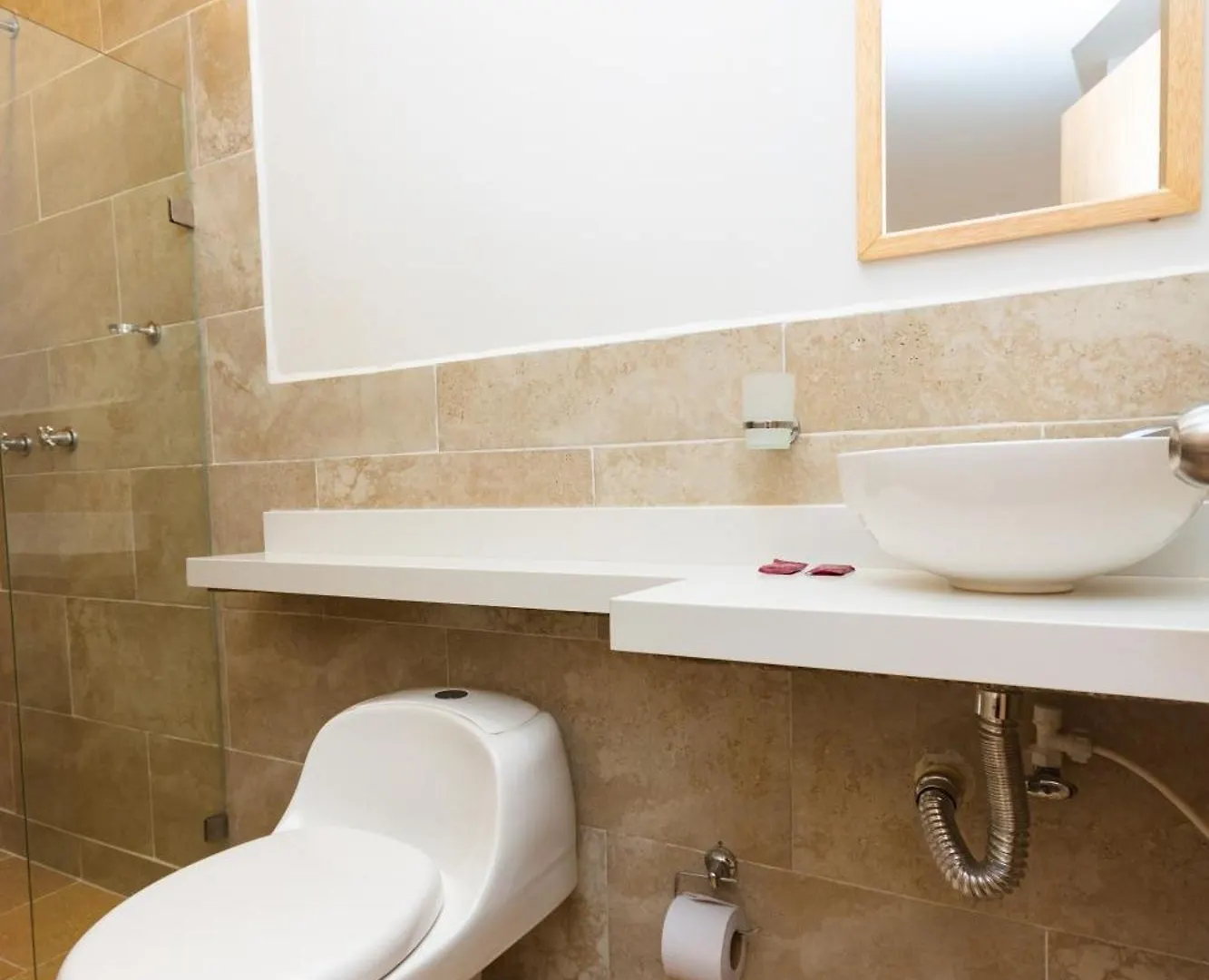 ***  Hotel Villa Real Medellín Colombia